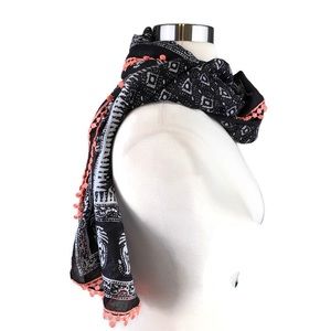 Anna & Ava Scarf Black, White and Peach